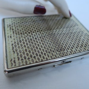 Vintage silver metal mirror cigarette case with lizard decoration