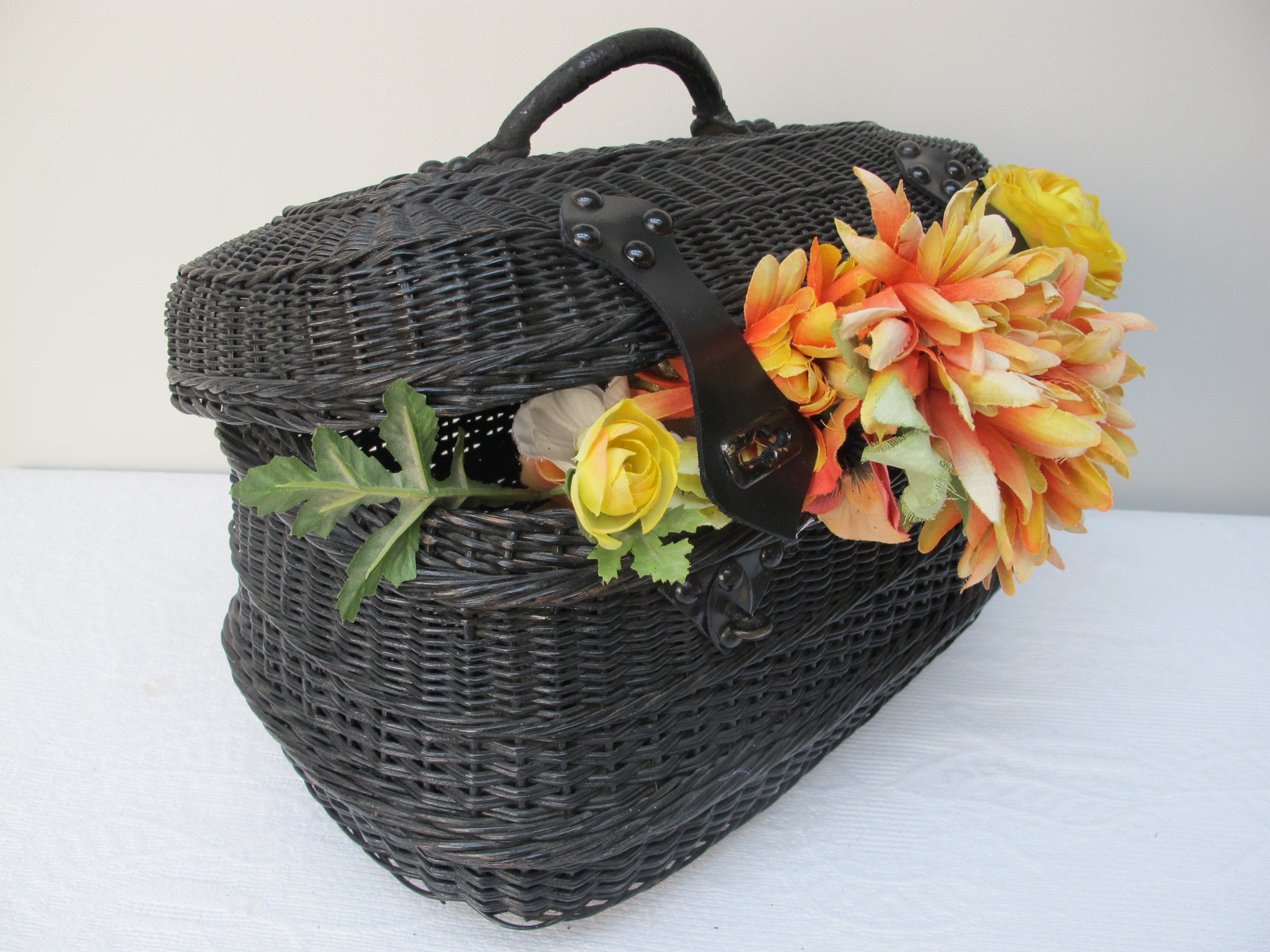 Ancien Panier en Rotin Tressé Noirci, Bressan