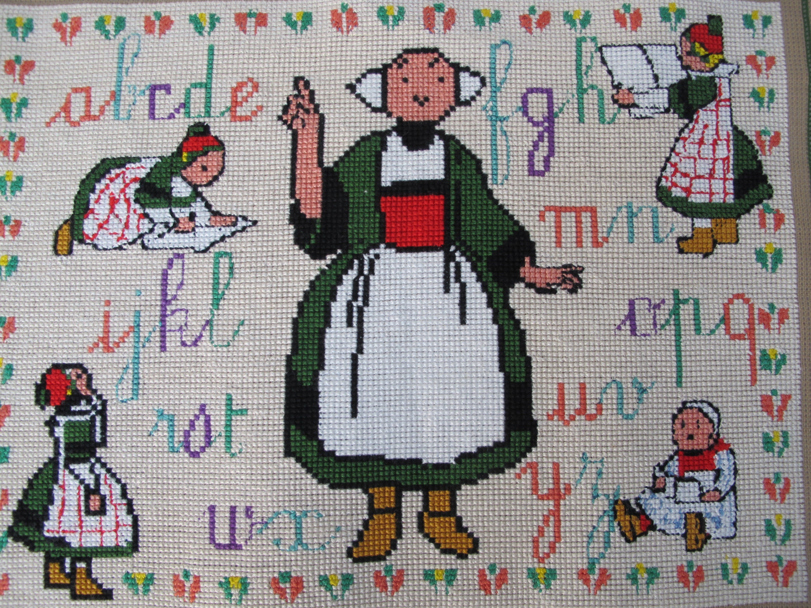 Canevas Tapisserie Abécédaire L'écriture avec Bécassine, Fait Main en France