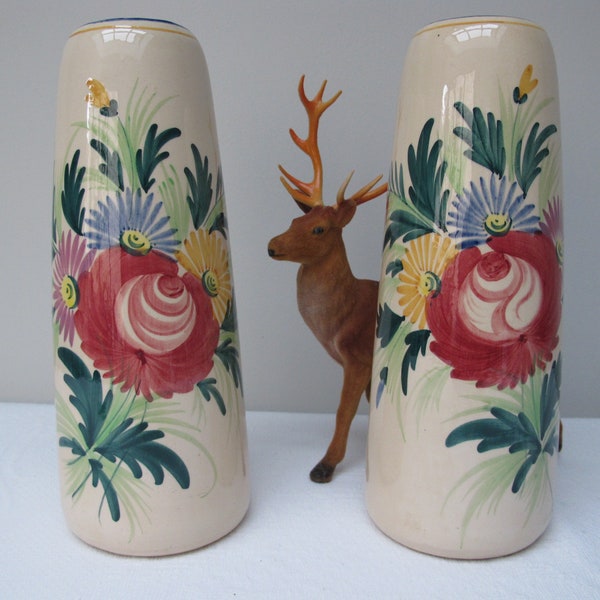 Quimper, paire de vases décor de fleurs peintes à la main, made in France