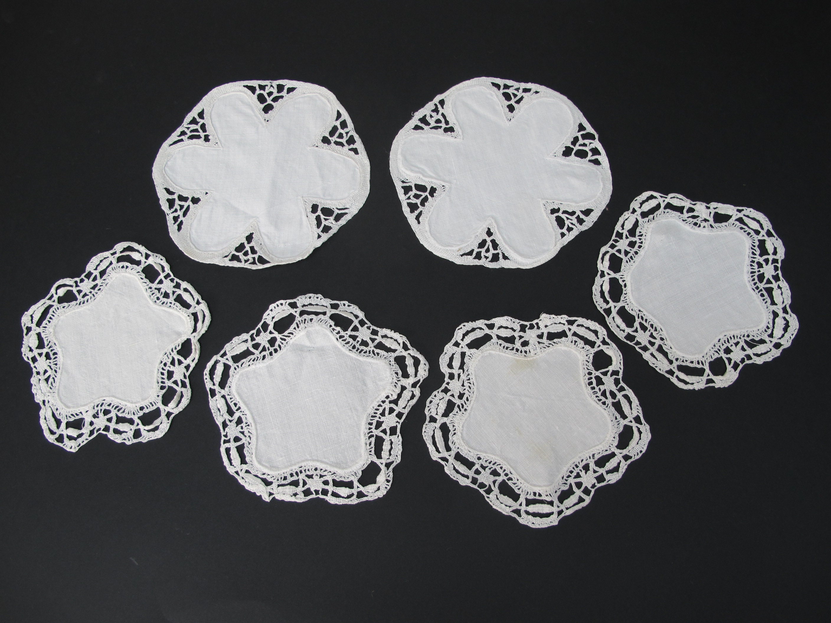 Lot de 6 Napperons Ronds Coton et Dentelle