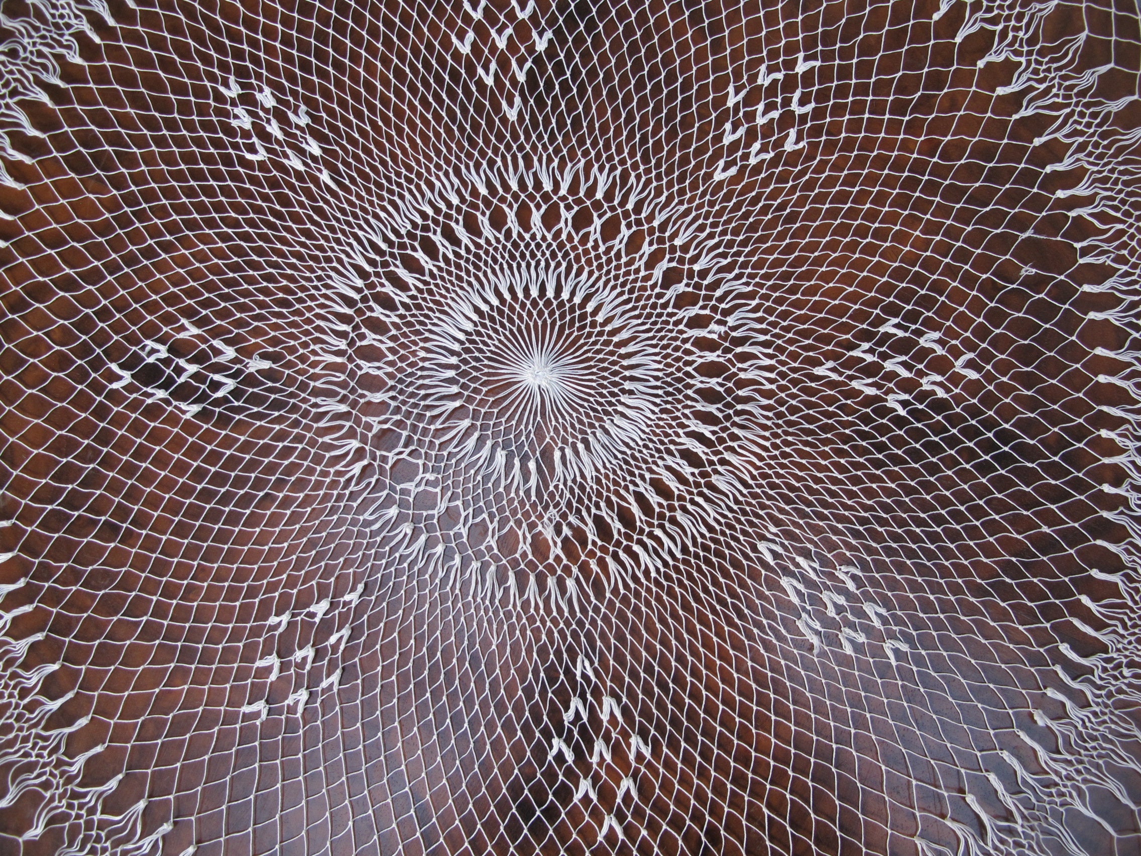 Grand Napperon Rond en Maille Filet, Dentelle à L'aiguille Arménienne