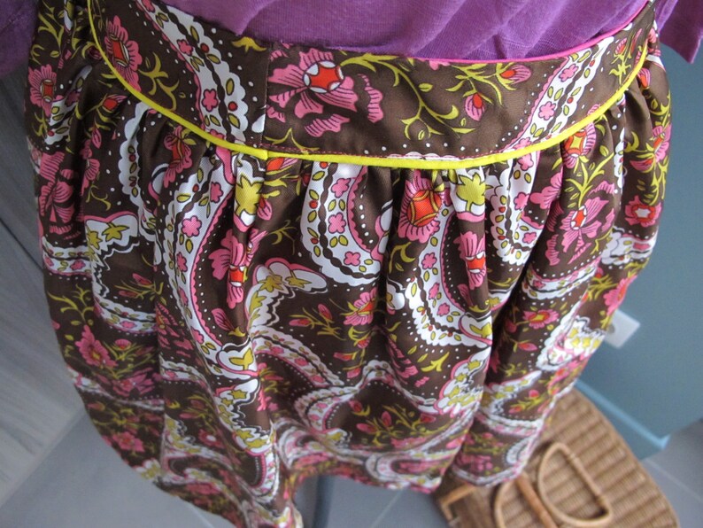 Designer skirt in vintage fabrics size 38 fabric brand
