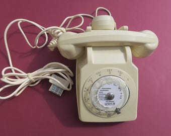 Vintage SOCOTEL S 63 rotary dial telephone