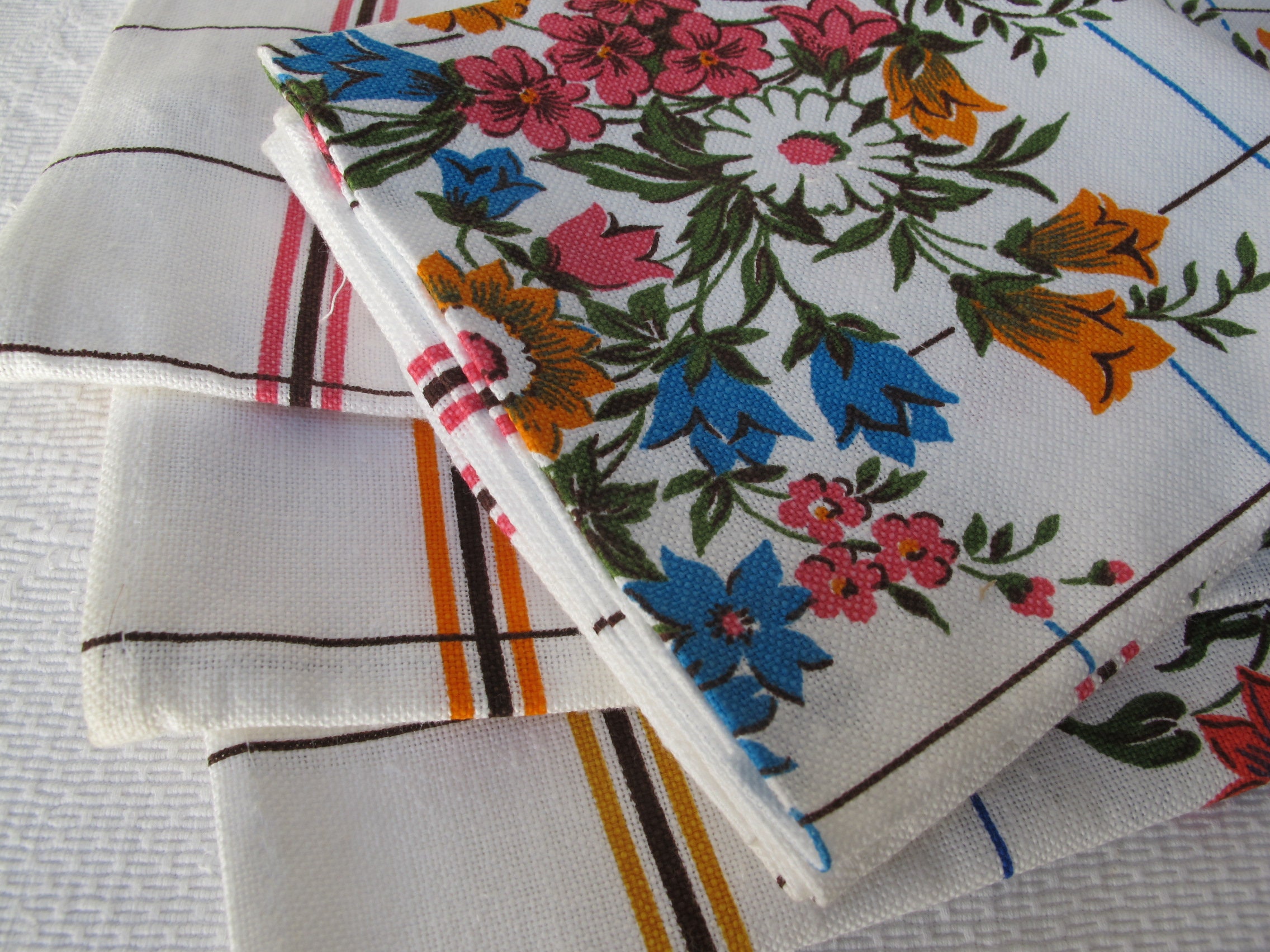 Torchons Vintage à Fleurs, Stock de Torchons, Vendus L'unité