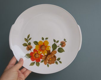 Vintage floral cake plate in Tieschenreuth Bavaria porcelain