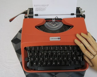 Machine à écrire UNDERWWOD 18