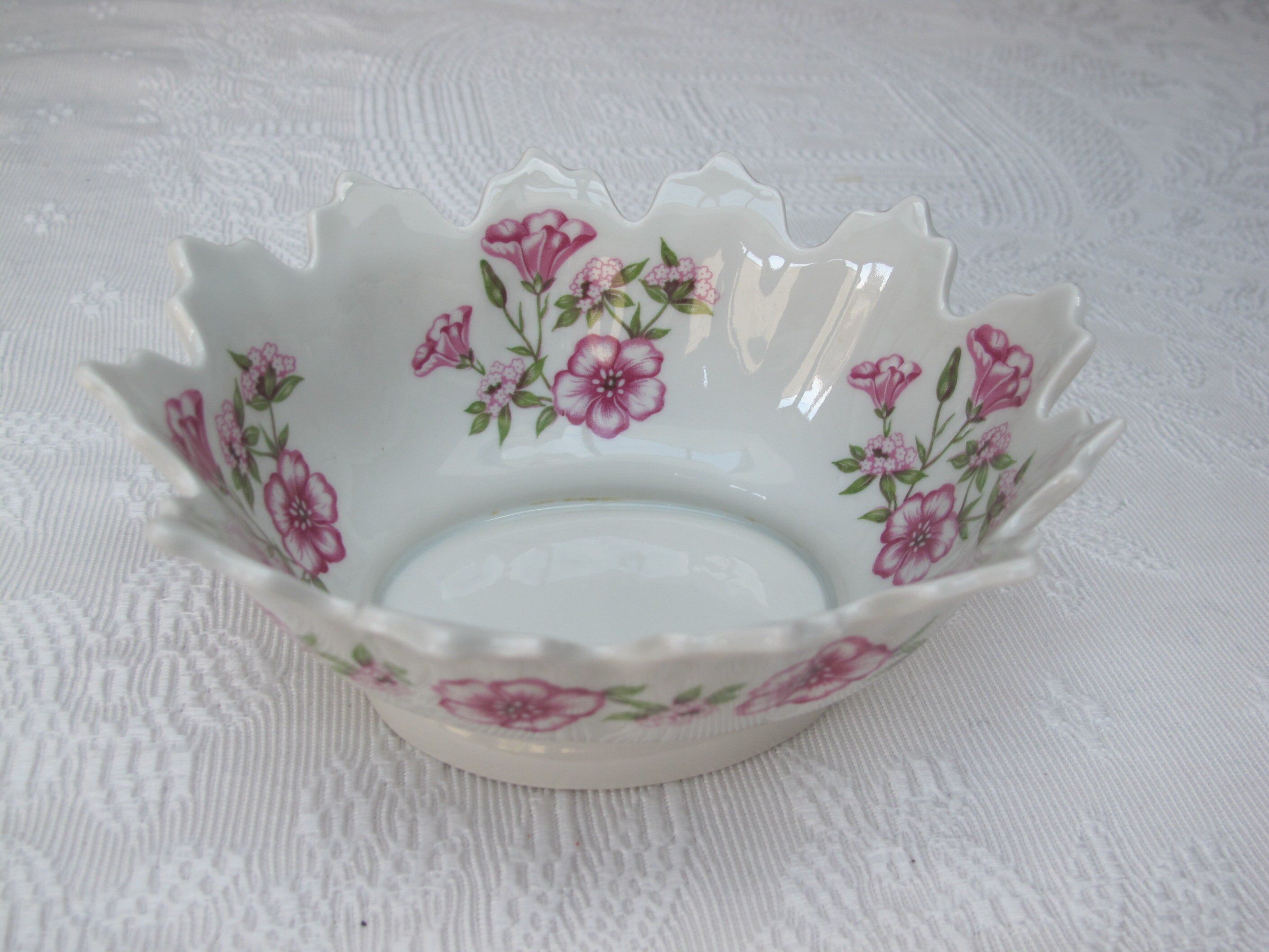Coupelle Dentelée en Porcelaine de Limoges, Motif Liserons Roses, French Vintage