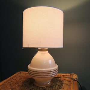 Lampe de chevet , opaline rouge et blanche, 60's - Acolytes Antique