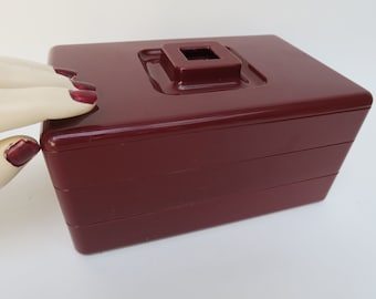 Vintage Tupperware jewelry or sewing box