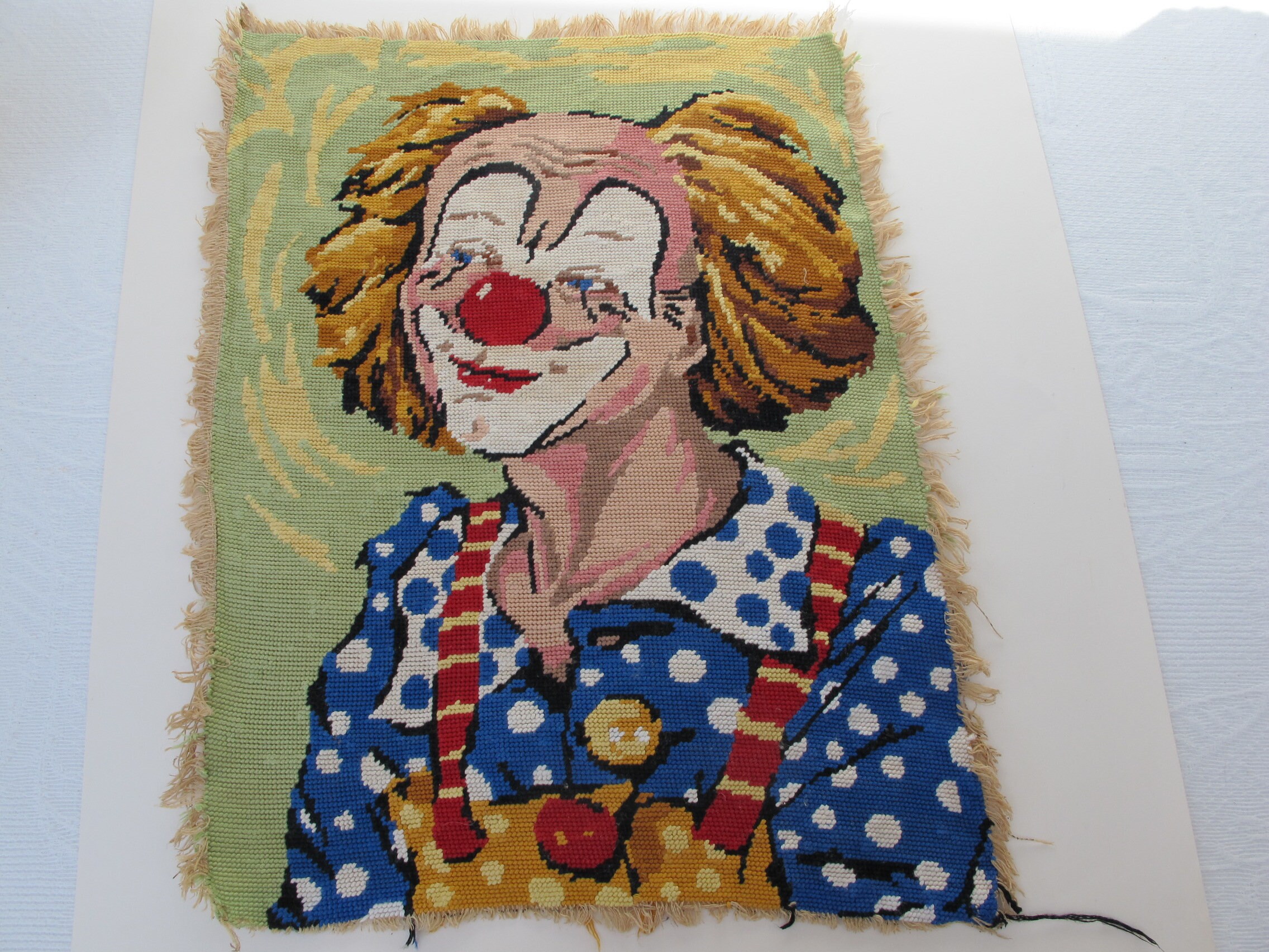 Tapisserie Clown, Fait Main en France, Format Idéal Pour Recyclage