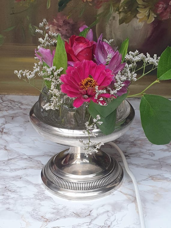 Beleuchteter Blumenständer aus Glas und silbernem Metall