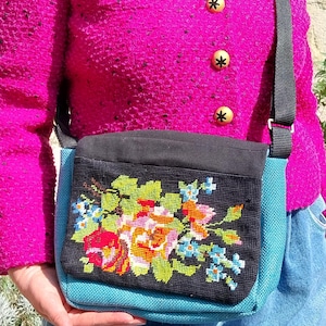 Sac bandoulière canevas fleuri noir