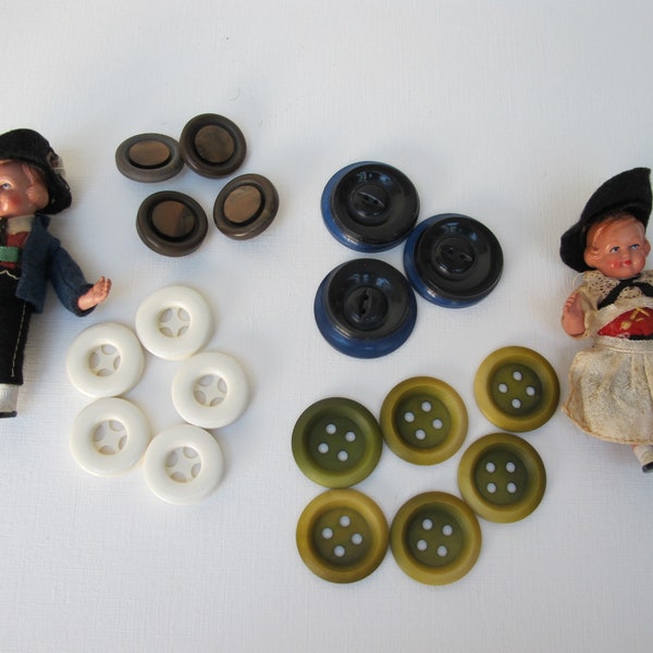 Lot de boutons anciens, gros boutons, pour vestes, manteaux, impers, chandails