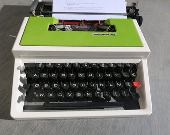 UNDERWOOD 315 apple green typewriter, please read the ad carefully