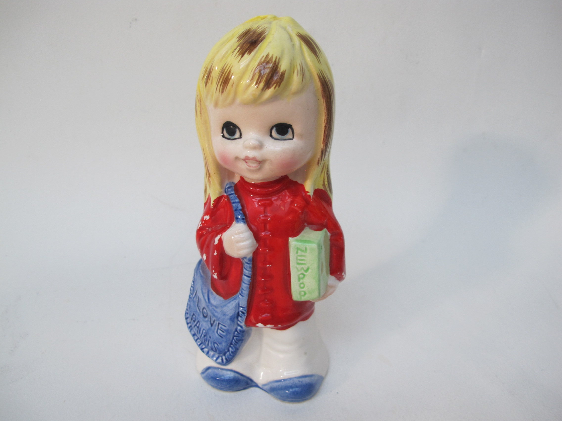 Tirelire Fillette de Style Poulbot, I Love Paris, Souvenir Touristique Vintage