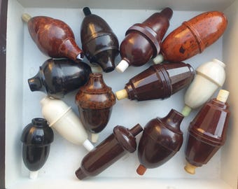 Interrupteurs boutons poussoir en bakélite,  en forme de poire, VENDUS A l'UNITE