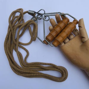 物干し紐　ランドリーライン　アンティーク　アメリカ製　1930年代〜50年代 Vintage Retractable Clothesline - Etsy Canada