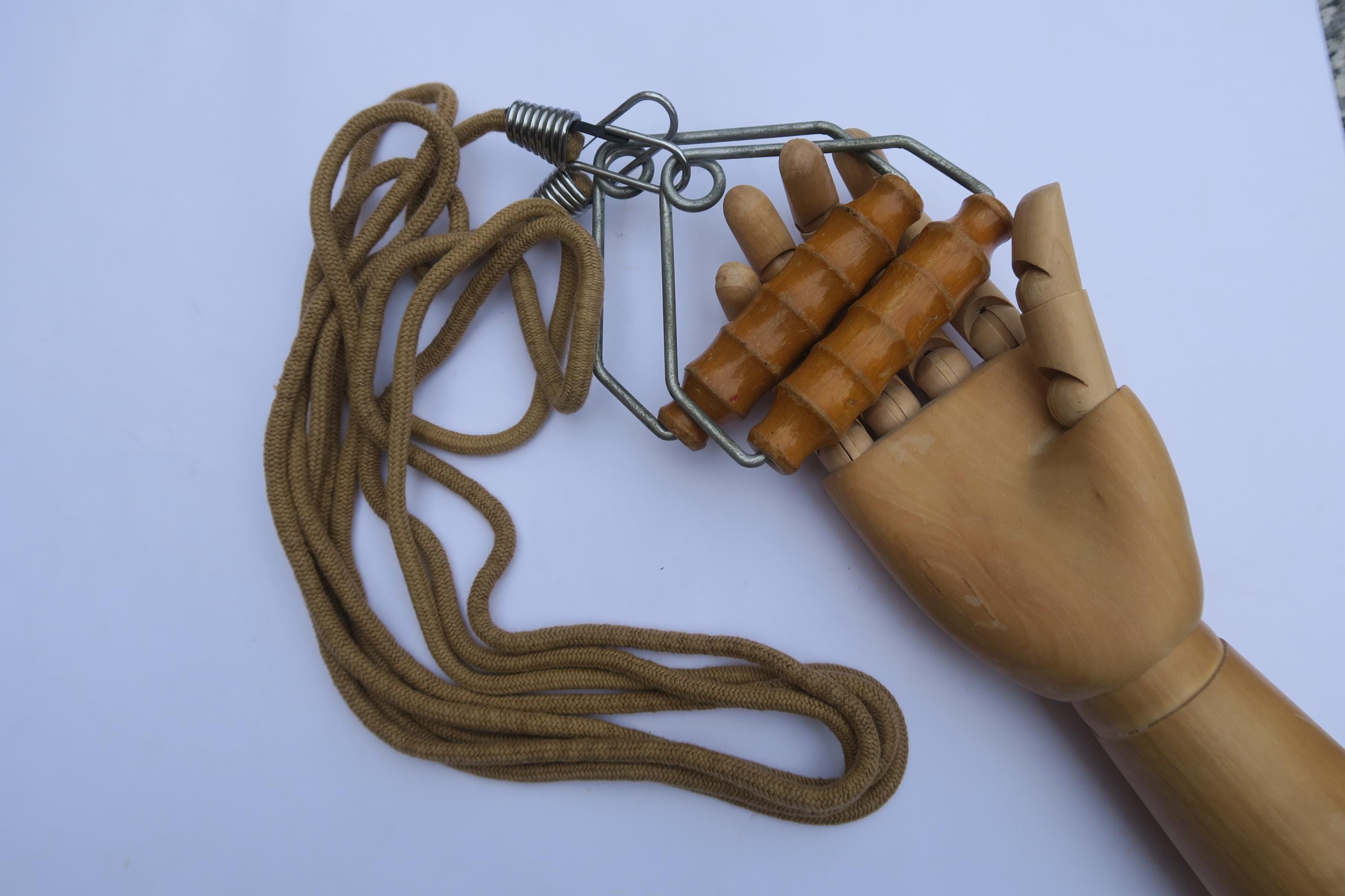 Vintage Retractable Clothesline - Etsy Canada