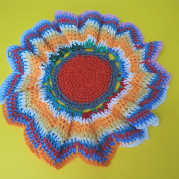 Napperon rond en crochet de laine, décoration faite à la main dans les années 70, joyeux tournesol