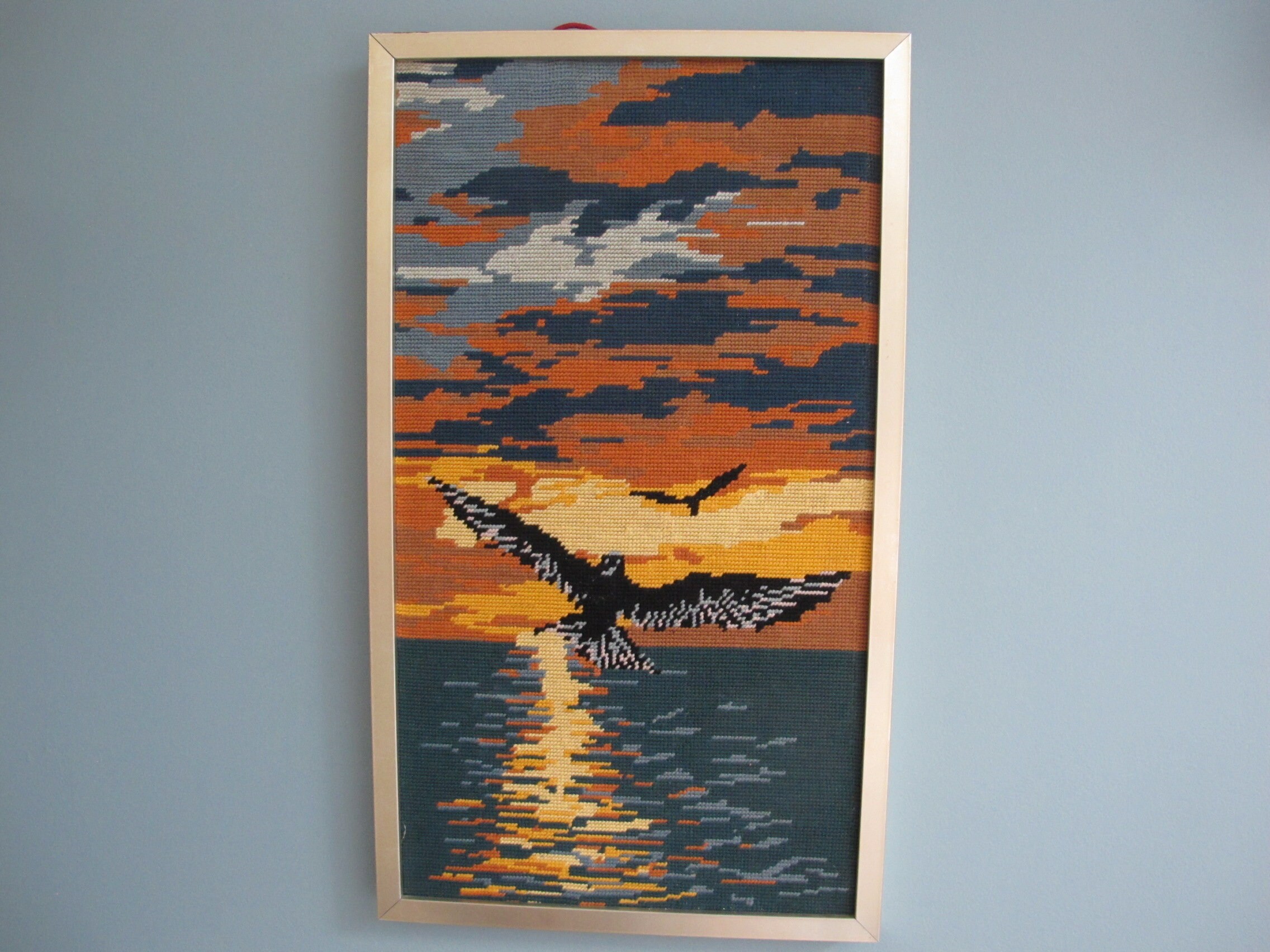 Canevas Tapisserie Oiseaux et Coucher de Soleil, Cadre en Aluminium Brossé, Seventies