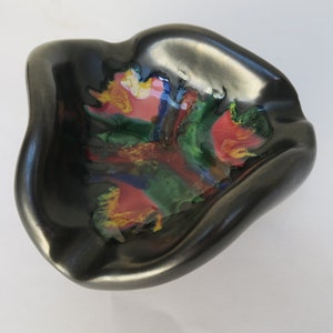 Vintage schillernder schwarzer Keramik-Aschenbecher