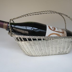 Silver metal wine bottle holder