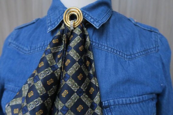 pince anneau a foulard fantaisie N40 camé