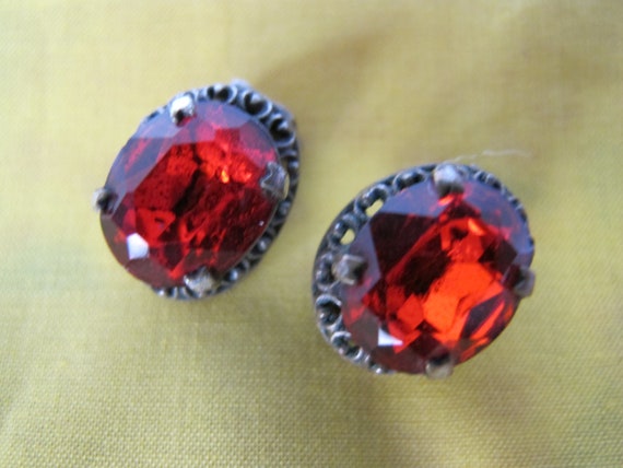 Pair of red faceted glass earrings - image 6