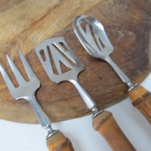 Vintage bamboo sweet or dessert service