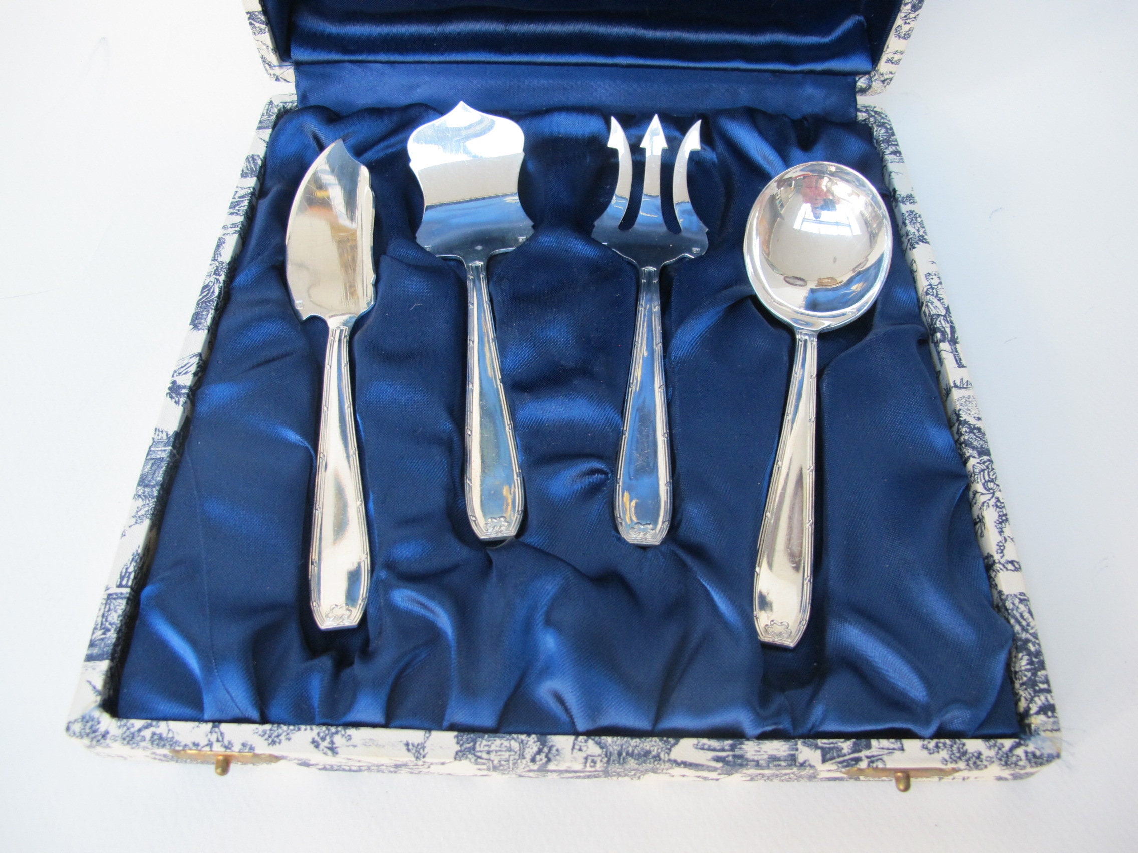 Service à Entremets Mignardises en Métal Argenté de L'orfevrerie Le Chardon