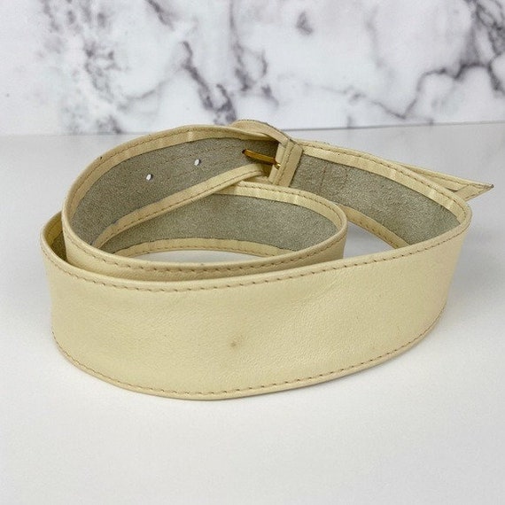 Vintage Lightweight Beige Leather Belt - image 3