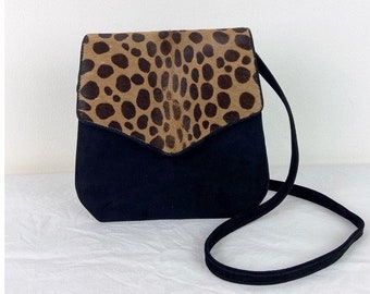 Portfel Vintage z czarnego zamszu ze zwierzęcym nadrukiem