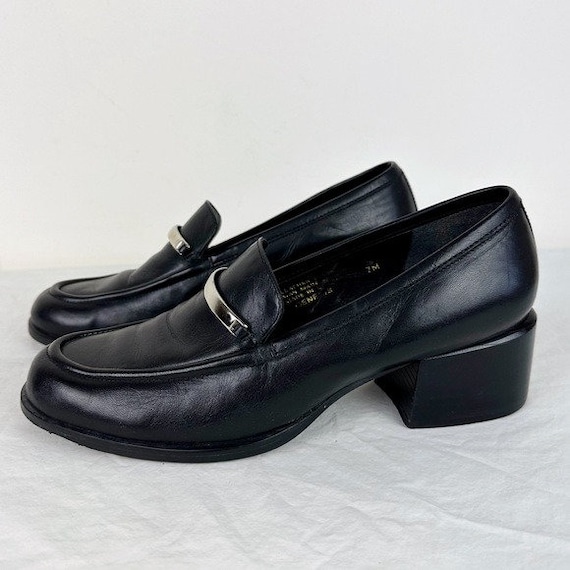 Maripe Vintage 90's Black Leather Heeled Loafers