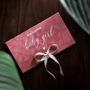 ROSA - Busta personalizzata per baby shower o regalo per neonato, busta di velluto per denaro o carta regalo