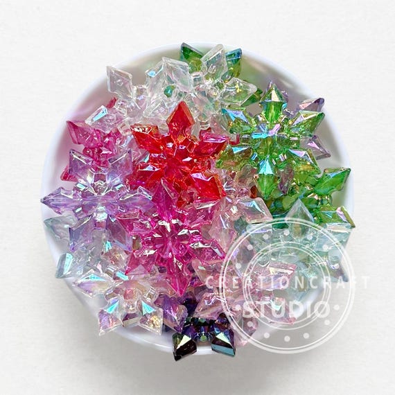 50 perline trasparenti a forma di fiocco di neve da 13 mm, perline piatte in plastica per la creazione di gioielli, perline sciolte, Smileyboy - Italia
