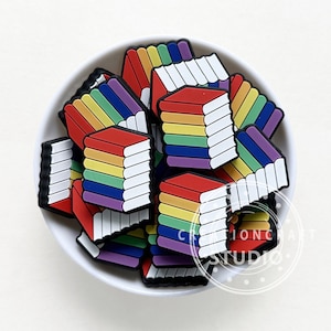 Stacked Books Focal Silicone Beads