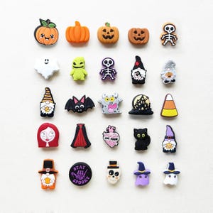 25Pcs Assorted Halloween Theme Focal Beads, Pumpkin/Bat/Death/Skeleton/Gnome Silicone Beads, Spooky Beads