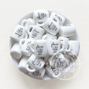 Por favor, vete. Estoy leyendo. Taza de café con cuentas de silicona focales. Taza de café con cuentas de lectura.