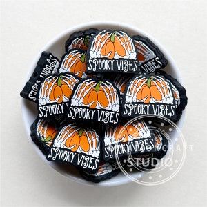 Contas de silicone para Halloween, contas de abóbora com mãos de esqueleto, contas de Halloween, contas soltas para pingente de copo