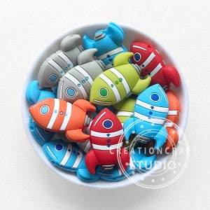Cartoon Rocket Silicone Beads, 25*35mm, Loose Shape Beads, DIY Jewelry Necklace Teacher Lanyard Making, Bulk Silicone Beads