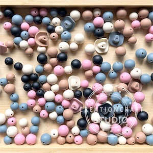 Cowboy Hat Focal Beads, Western Beads, 210pcs Assorted Pack, 12mm&15mm Silicone Beads, Focal Beads