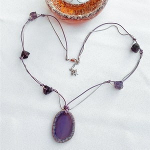 Agate Geode Druzy Slice Necklace: Leather & Amethyst Layering