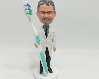 custom doctor bobblehead,gifts for dentist,medical school graduation gift,dental surgeon,dentist bobblehead hold toothbrush removable