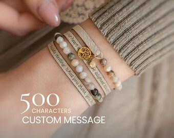 Pulsera envolvente con piedras preciosas grabadas a medida, regalo personalizado con cita para ella.