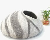 FeltnPet Cozy Cat Cave,Pet Bedding,Felt Cat Cave,Cat Bed,Cat Lover Gift,Light,Bright,Soft and Durable- From Nepal