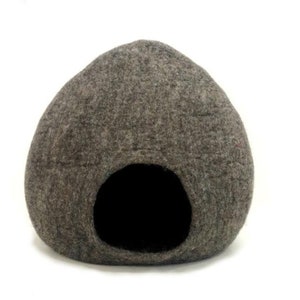 Felt Brown Cat Cave - Felt Cat Cave - Kitty Nap Cocoon - Modern Pet House - Wool Pet Bed - Kitty Bed - Gift