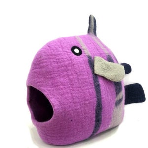 Pink Fish Felt Cat Cave - Handmade Wool Cat Bed - Warm And Cozy Kitty House - Cozy Nap Cocoon - Ideal Gift For Pet Lovers