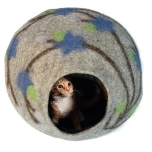 Felt Cat Cave - Pet Furniture - Cozy Wool Kitty Bed - Cat Nap Cocoon -  Kitty Warmer - Wool Pet Cave