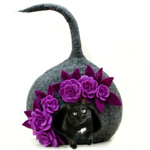 Felted Handmade Pod Dark Grey Cat Cave - Cozy Flower Cat Bed - Felt Cat House - Pet Bedding - Modern Cat Cave -  Wool Cat Cave